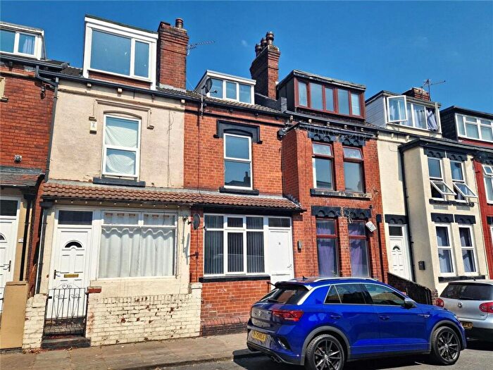2 Bedroom Terraced House To Rent In Broughton Terrace, Harehills, Leeds, LS9