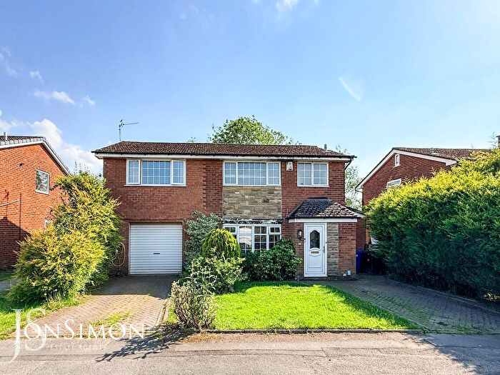 3 Bedroom Detached House For Sale In Fernview Drive, Holcombe Brook, Bury, BL0
