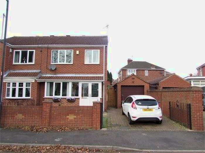 3 Bedroom Semi-Detached House To Rent In The Poplars, Conisbrough, DN12