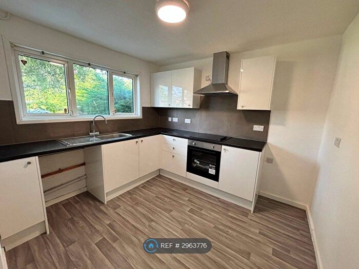 3 Bedroom End Of Terrace House To Rent In Prentice Court, Northampton, NN3