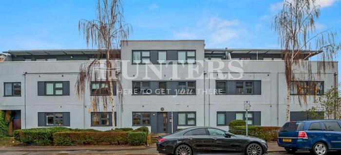 2 Bedroom Flat To Rent In College Road, London, NW10