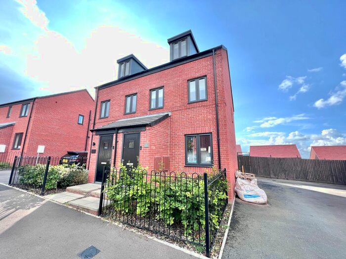 3 Bedroom Semi-Detached House To Rent In Brookes Avenue, Lawley, Telford, TF3