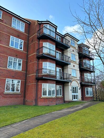 2 Bedroom Flat To Rent In Pennant Court, Penn Road, WV3