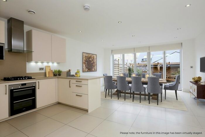 4 Bedroom Terraced House To Rent In Gillis Square, London, SW15