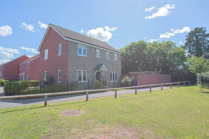3 Bedroom Detached House For Sale In Hayes Close, Huish Episcopi, Langport, Somerset, TA10