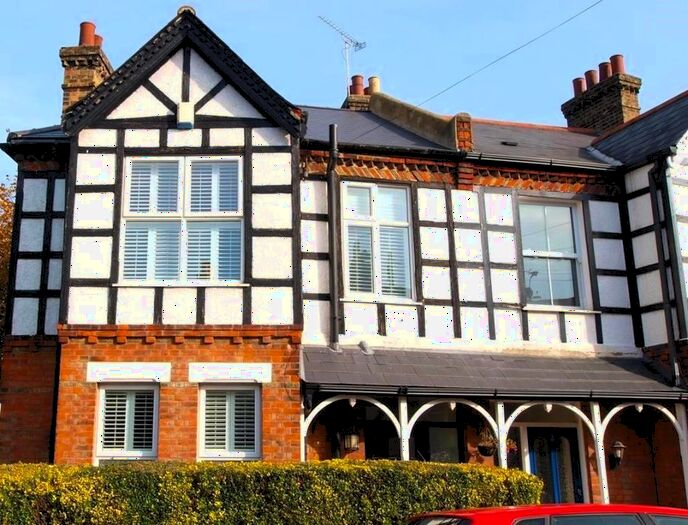 3 Bedroom Semi-Detached House To Rent In Bromley Gardens, Bromley, BR2