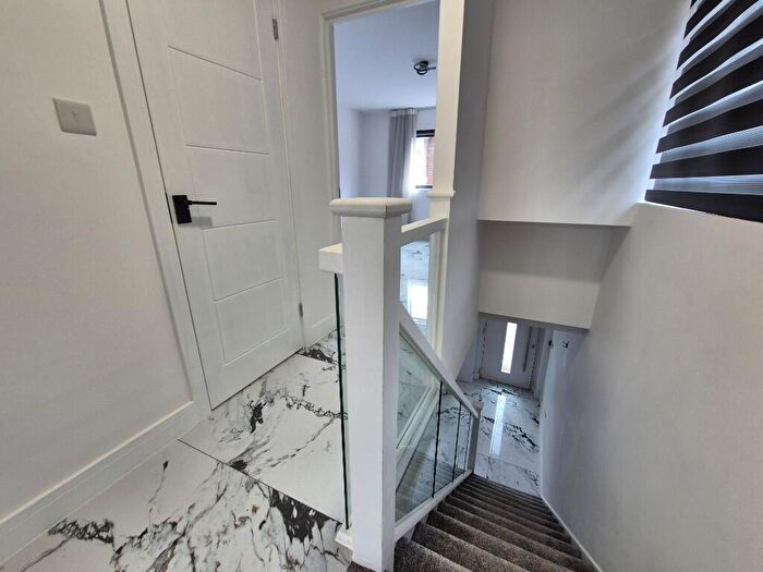 2 Bedroom Detached House To Rent In Mill Lane, London, NW6