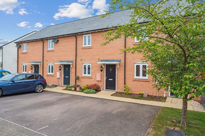 2 Bedroom Terraced House For Sale In Hazel Grove, Silsoe, MK45