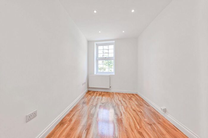 1 Bedroom Flat To Rent In Church Road, Acton, London, W3