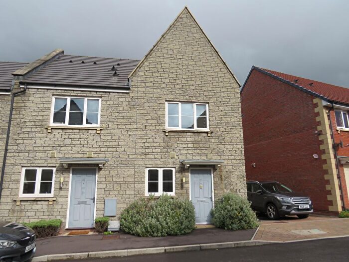 2 Bedroom Property To Rent In Wand Road, Wells, BA5