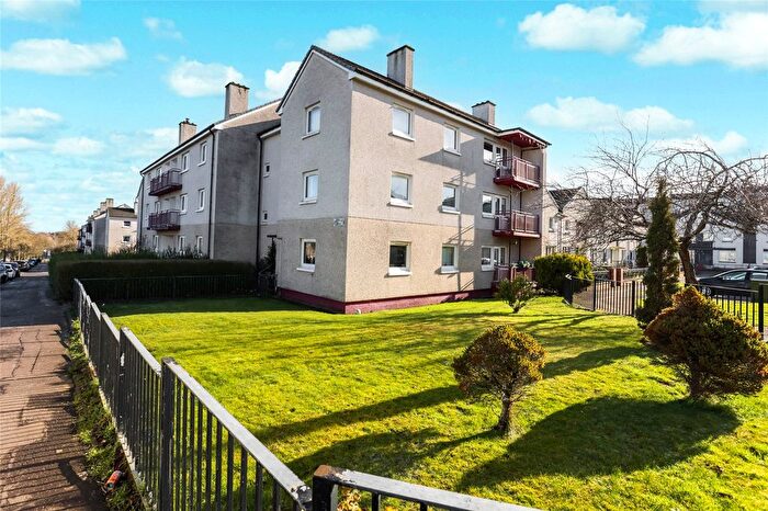 3 Bedroom Flat For Sale In Croftfoot Road, Glasgow, Glasgow City, G45