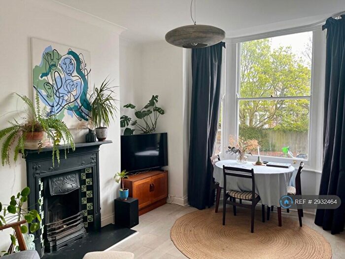 1 Bedroom Flat To Rent In Springdale Road, London, N16