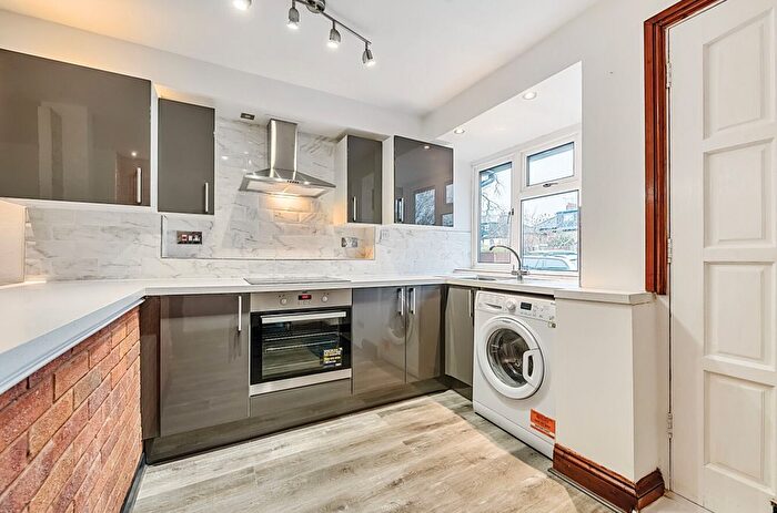 2 Bedroom Terraced House To Rent In Tregaron Gardens, New Malden, Surrey, KT3