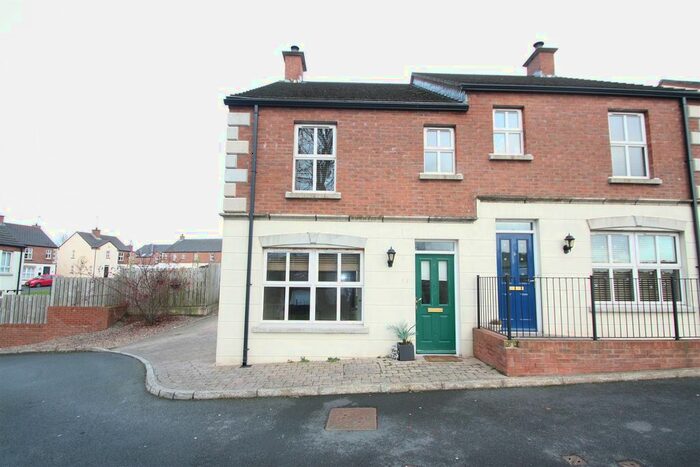 3 Bedroom Semi-Detached House To Rent In Riverview Heights, Ballynahinch, BT24