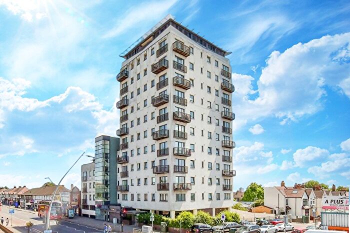 1 Bedroom Flat To Rent In The Pinnacle, High Road, Chadwell Heath, RM6