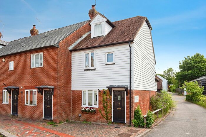 3 Bedroom End Of Terrace House For Sale In High Street, Robertsbridge, East Sussex, TN32