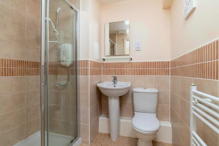 2 Bedroom Flat To Rent In Charlotte Street, Mid Floor, AB25