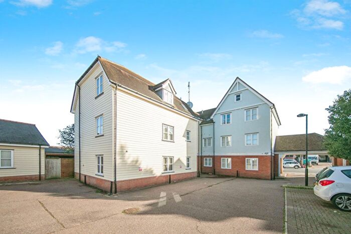 2 Bedroom Flat For Sale In Magdalen Street, Colchester, CO1