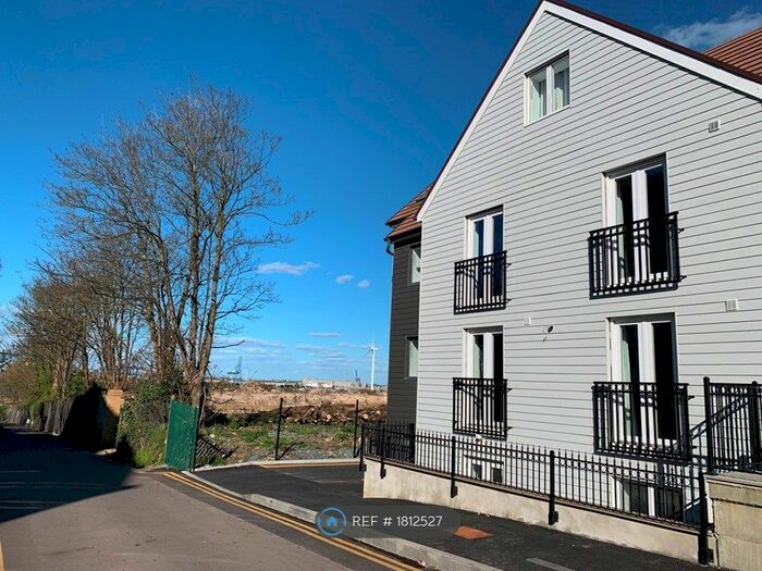 1 Bedroom Flat To Rent In Harbour View, Northfleet, DA11
