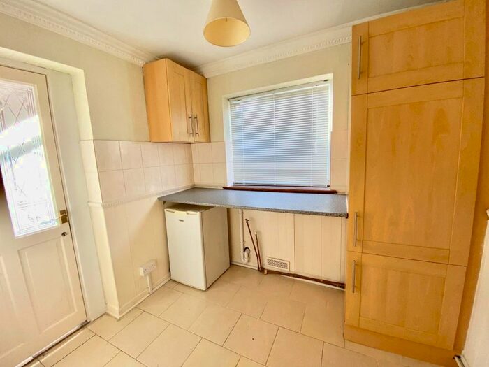 4 Bedroom Semi Detached Bungalow To Rent In Kirkcroft, Wigginton, York