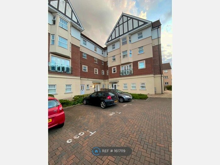 2 Bedroom Flat To Rent In Apprentice Drive, Colchester, CO4