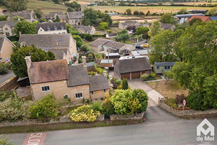 4 Bedroom Detached House For Sale In Staites House, Teddington, Gloucestershire, GL20