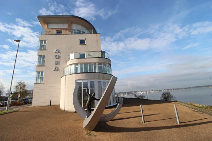 2 Bedroom Flat To Rent In Life Boat Quay, Poole, Dorset, BH15