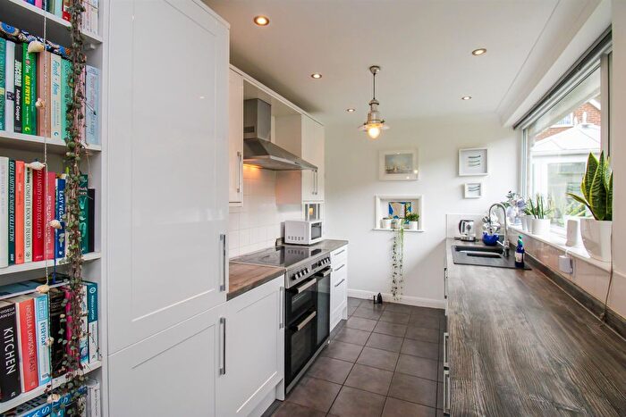 4 Bedroom Detached Bungalow For Sale In The Russets, Sandal, Wakefield, WF2