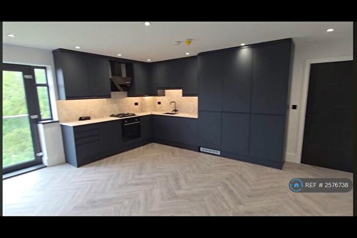 2 Bedroom Flat To Rent In Rockcliffe Road, Rotherham, S62