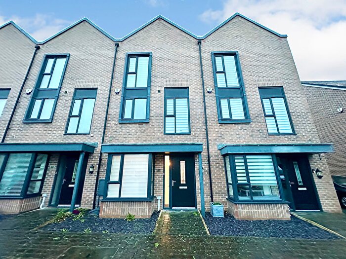 4 Bedroom Town House For Sale In Siskin Road, Cottam, Preston, PR4