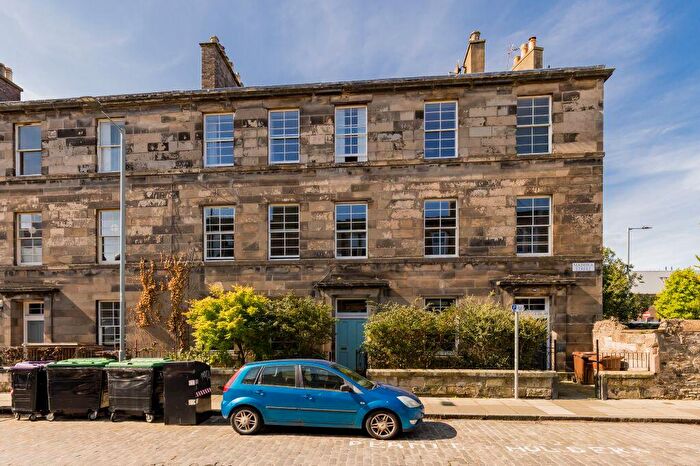 3 Bedroom Flat For Sale In Madeira Street, Edinburgh, EH6