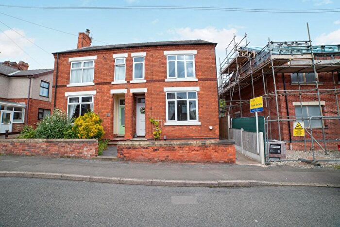 4 Bedroom Semi-Detached House For Sale In Victoria Road, Pinxton, Nottinghamshire, NG16