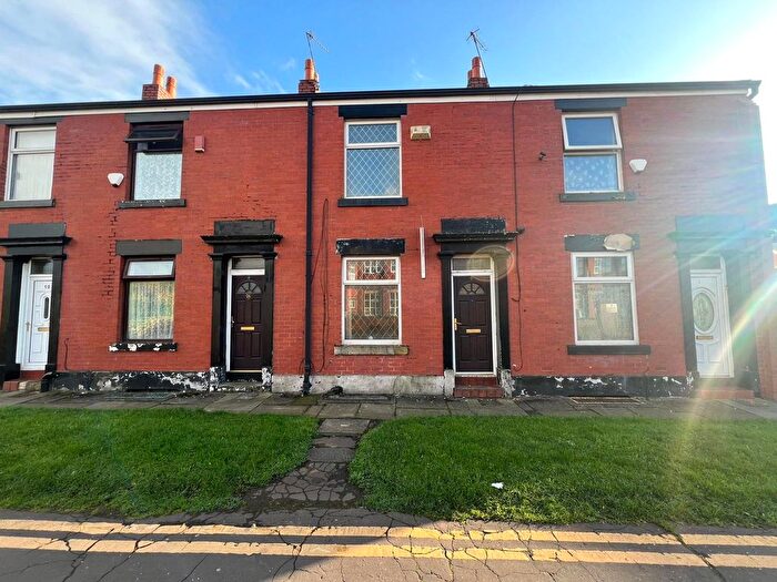 2 Bedroom Terraced House For Sale In Park Road, Rochdale, Greater Manchester, OL12