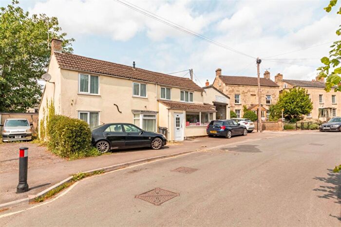 3 Bedroom Semi-Detached House To Rent In Regent Street, Stonehouse, GL10