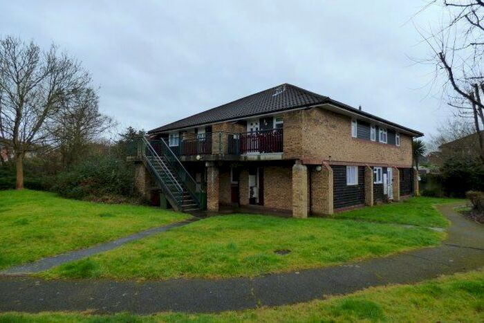 1 Bedroom Flat To Rent In Laindon, Basildon, SS15