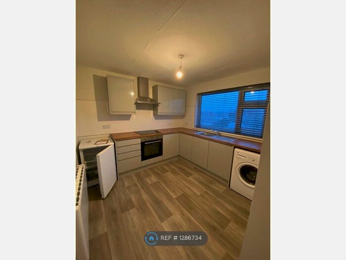 1 Bedroom Flat To Rent In Linden Drive, Lostock Hall, Preston PR5