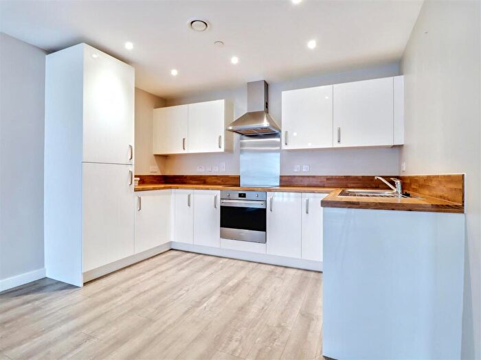 2 Bedroom Apartment To Rent In Canary Quay, Norwich, NR1