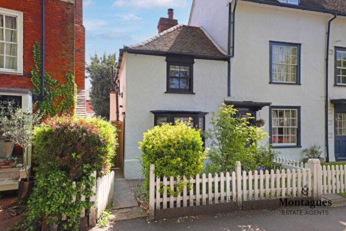 2 Bedroom Cottage For Sale In High Street, Epping, CM16