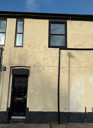 2 Bedroom Flat To Rent In Long Lane, Warrington, Cheshire, WA2