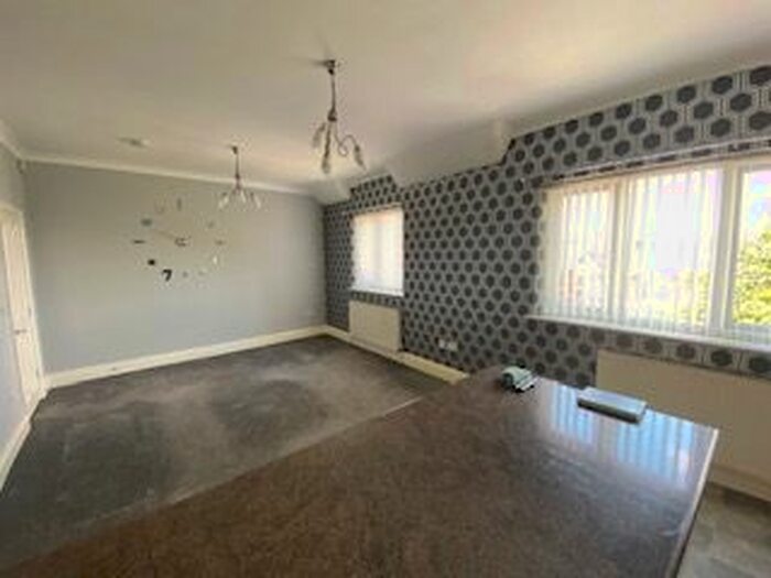 2 Bedroom Flat To Rent In Station Road, Ainsdale, Southport, PR8