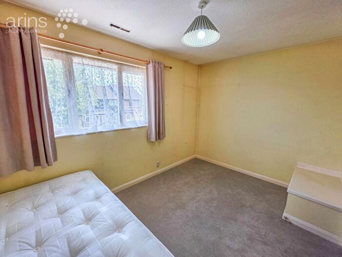 2 Bedroom Terraced House For Sale In Binbrook Close, Lower Earley, Reading, RG6