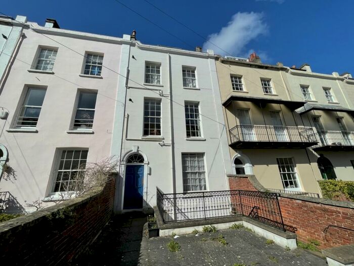1 Bedroom Flat To Rent In Meridian Place, Clifton, Bristol, BS8
