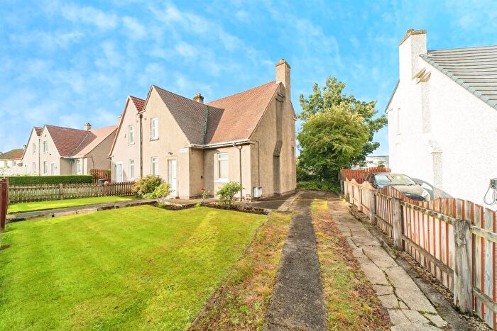 3 Bedroom Semi-Detached House For Sale In Carrick Road, Rutherglen, Glasgow, G73