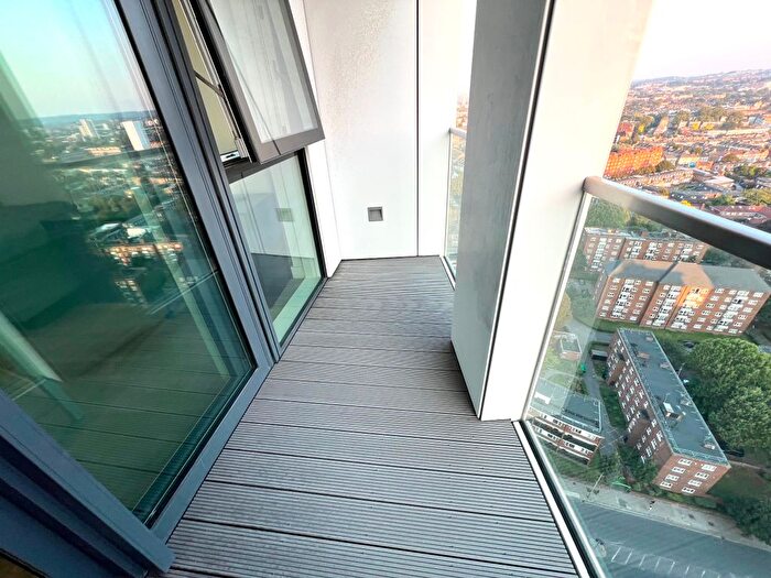 1 Bedroom Flat To Rent In Gladwin Tower, Nine Elms, SW8