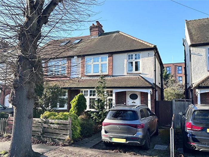 3 Bedroom Semi Detached House For Sale In Hoppingwood Avenue, New Malden, KT3