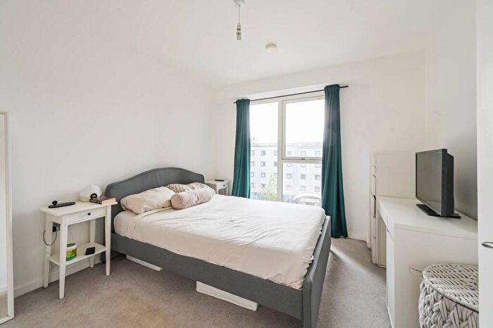 2 Bedroom Flat For Sale In Brunel Street Works, , Canning Town, London, E16