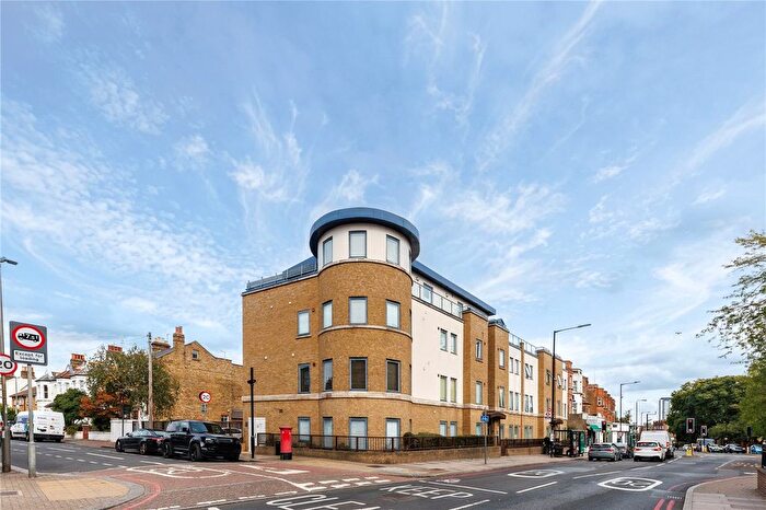 2 Bedroom Flat For Sale In Aspire Building, Upper Richmond Road, London, SW15