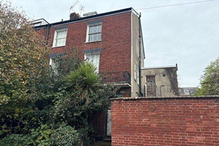 2 Bedroom Flat To Rent In Church Road, Exeter, EX2