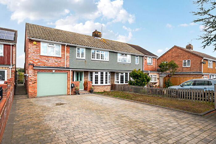 4 Bedroom Semi-Detached House For Sale In Roundway Park, Devizes, SN10
