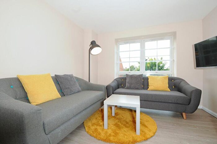 5 Bedroom Flat To Rent In Forster Street, Lenton, Nottingham, Nottinghamshire, NG7
